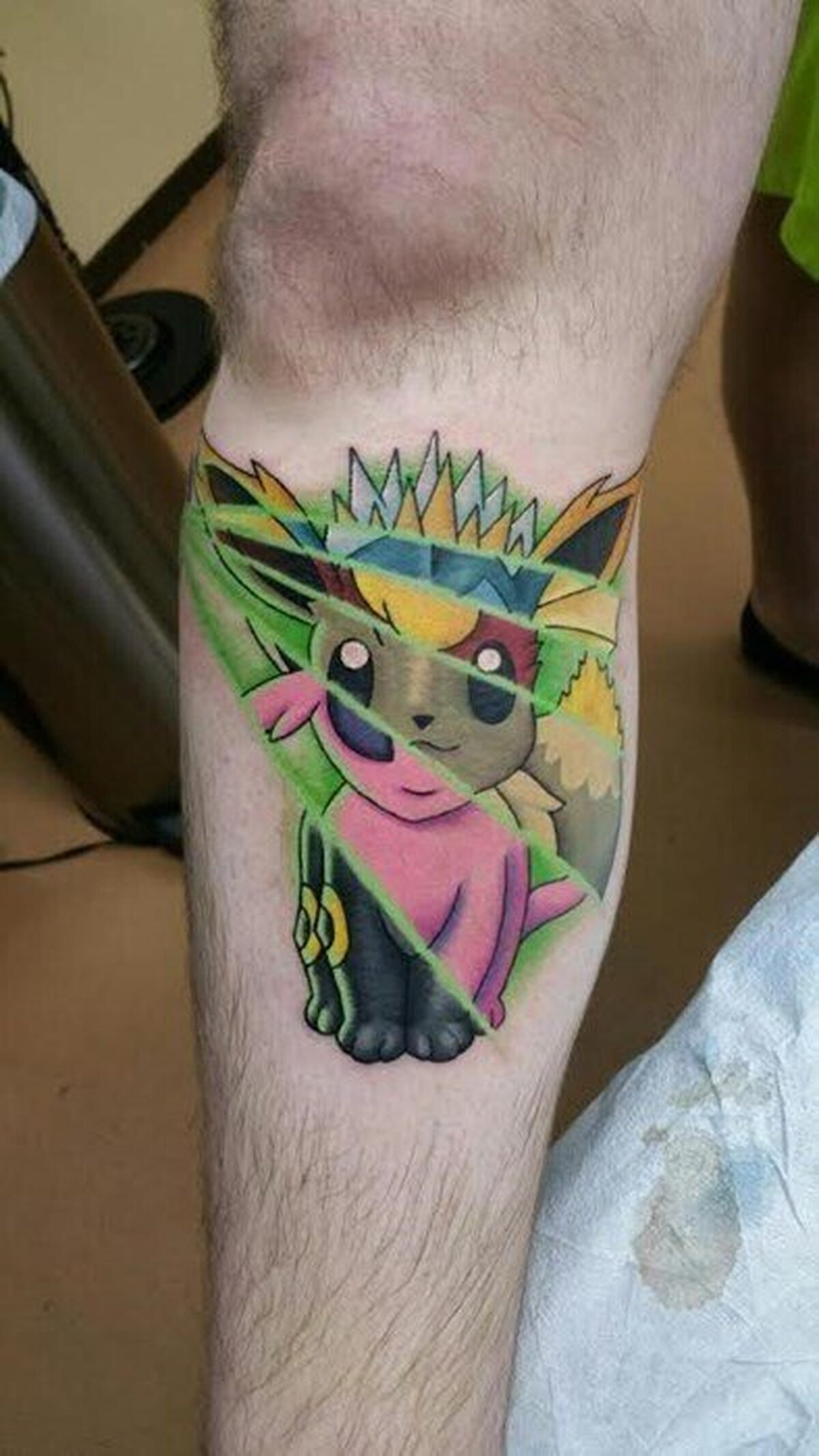 ¿No te decides por una evolución de Eevee para un tatuaje?