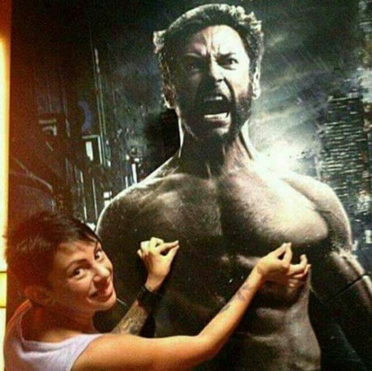 El truco de Hugh Jackman para los pósters más épicos