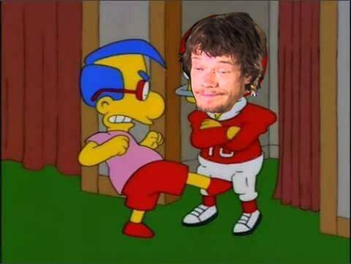 Los Simpson lo hicieron de nuevo!!!!  Predijeron lo de Theon vs. el Hombre de Hierro