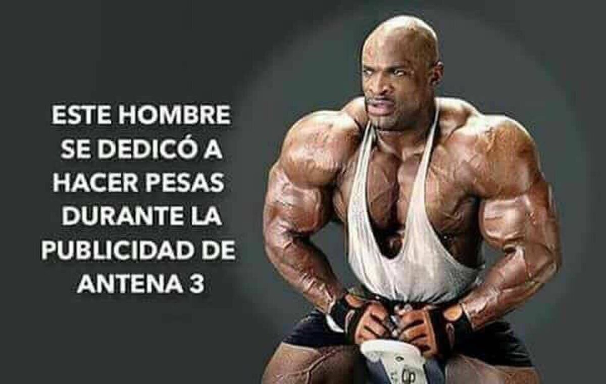 Y aún le sobró tiempo para raparse el pelo