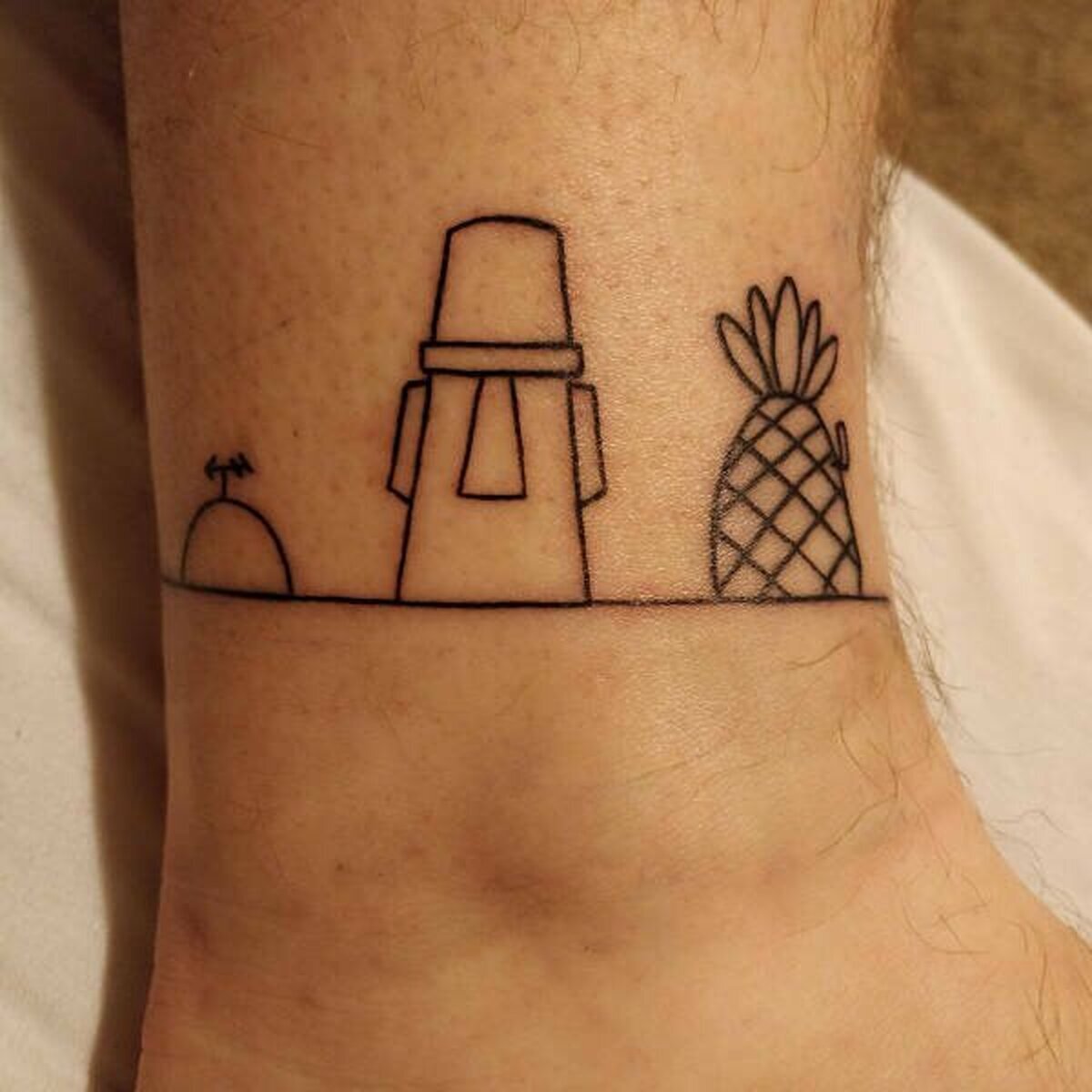 ¿Reconocerías de qué serie es este tatuaje minimalista?