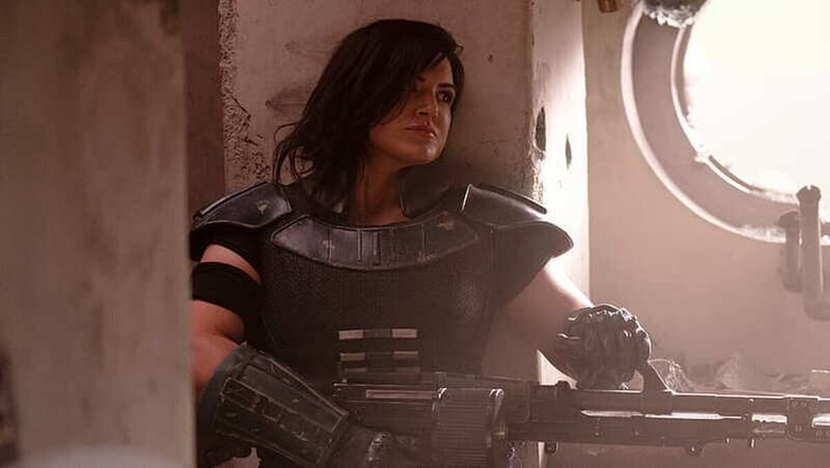 Lucasfilm ha despedido a Gina Carano de Star Wars tras unos comentarios antisemitas de la actriz. Y eso que Lucasfilm ya había planeado darle su propia serie, pero tras dichos comentarios se desechó la idea