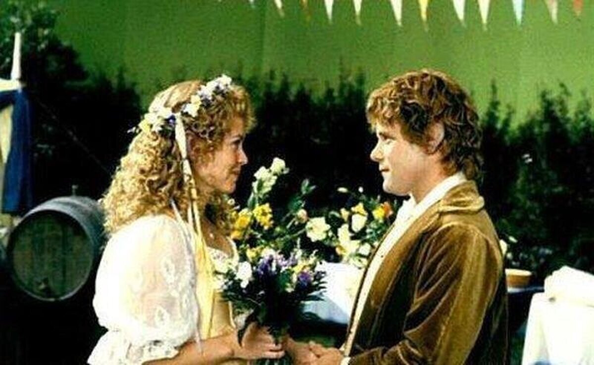 Tal día como hoy, Sam y Rosita Coto se casan.Año 3020 de la Tercera Edad
