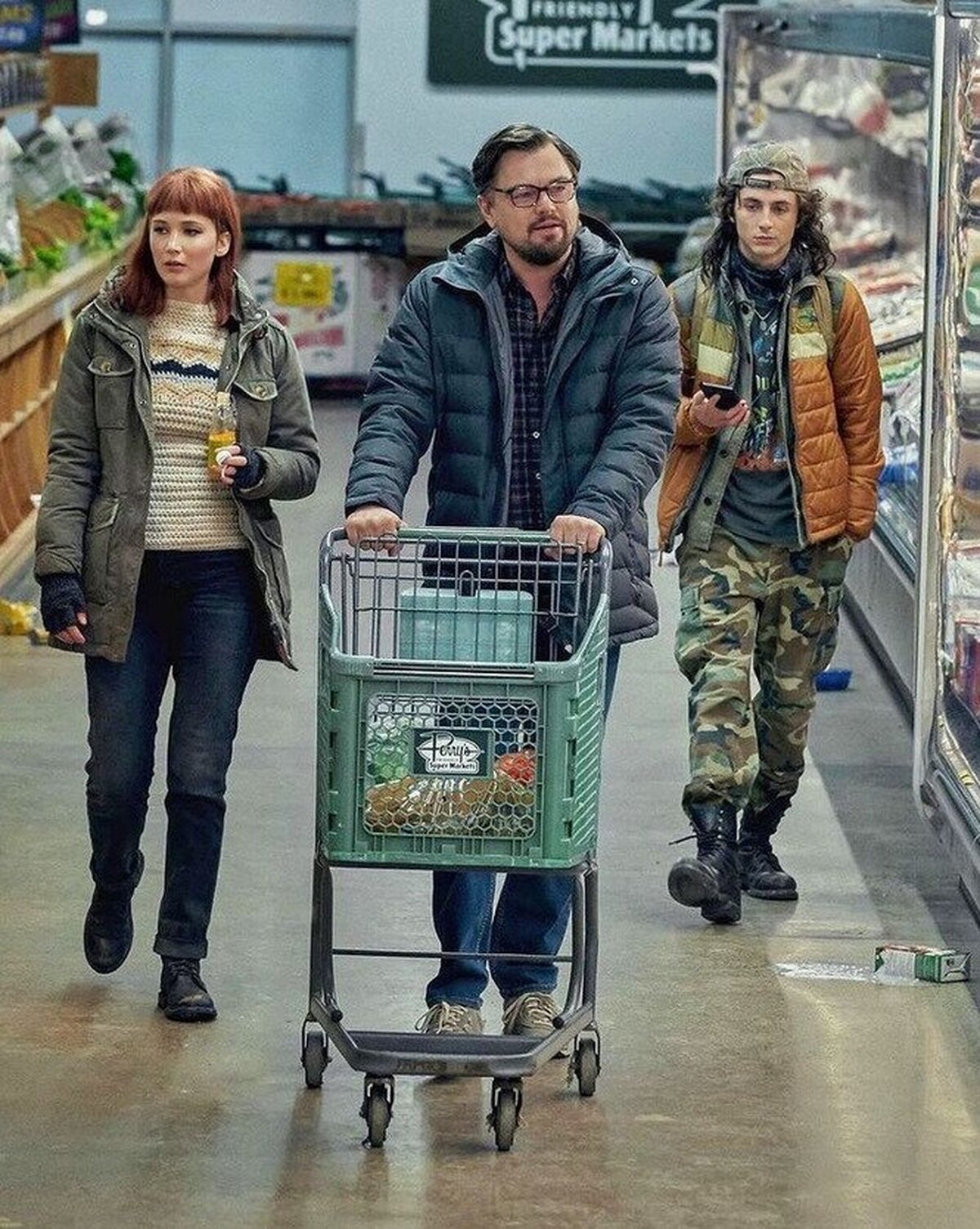 ¿Qué haces si haciendo las compras te los encontras? Leonardo DiCaprio, Timothée Chalamet y Jennifer Lawrence compartieron una nueva imagen de #DontLookUp