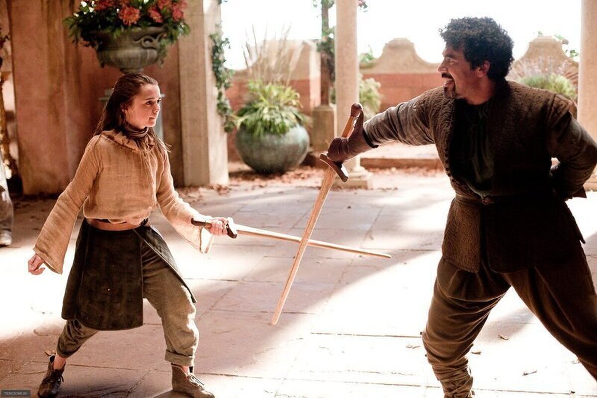 "Chico, chica, da lo mismo; eres una espada, eso es todo". Syrio Forel