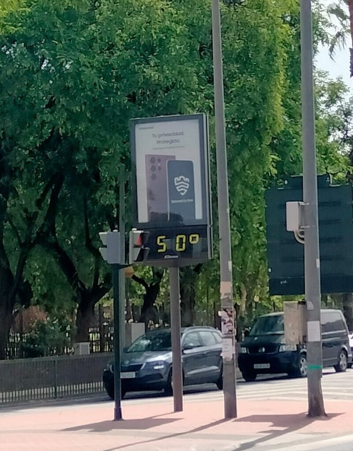 Hola mis panas. Saludos desde Mordor  
