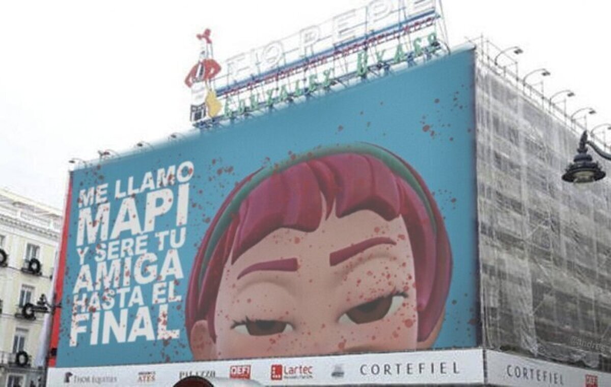 Acabo de ver esta publicidad de Mapi en la Puerta del Sol de Madrid  