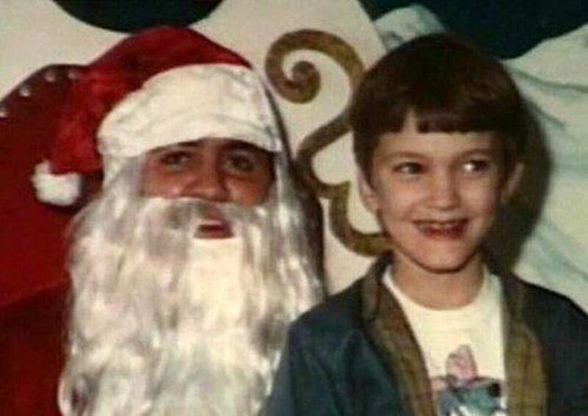 Tarantino a sus 7 años, junto a santa claus (1970)  