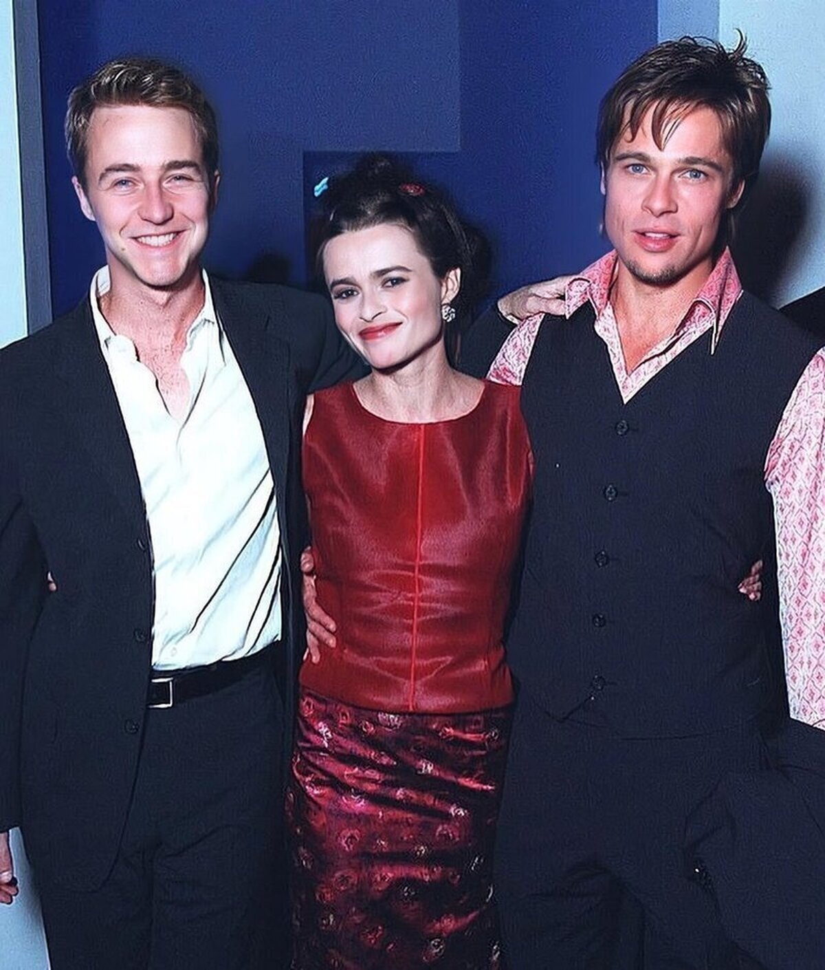 Un día de 1999, durante el rodaje de "El club de la lucha".Brad Pitt, Edward Norton y Helena Bonham Carter.  