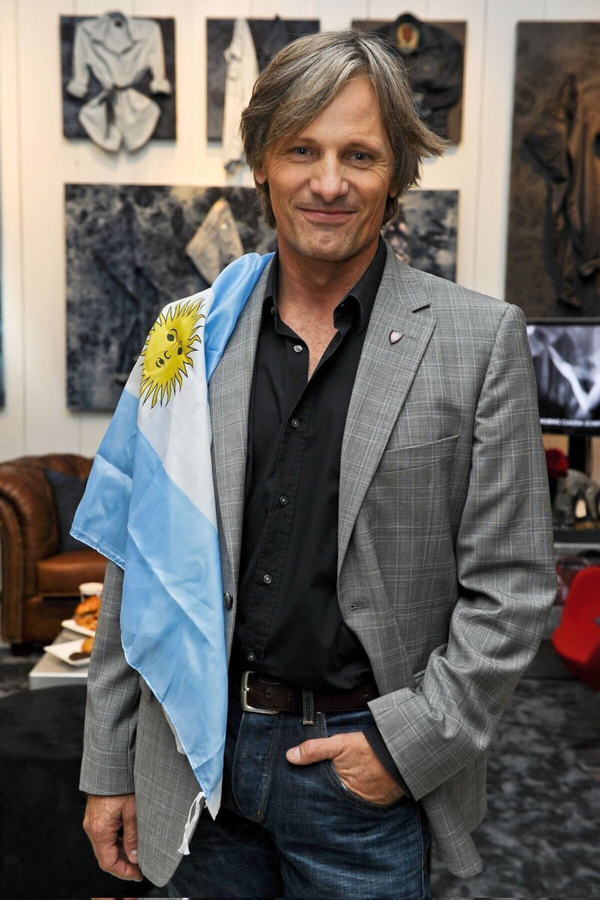 Viggo Mortensen celebrando el triunfo de Argentina