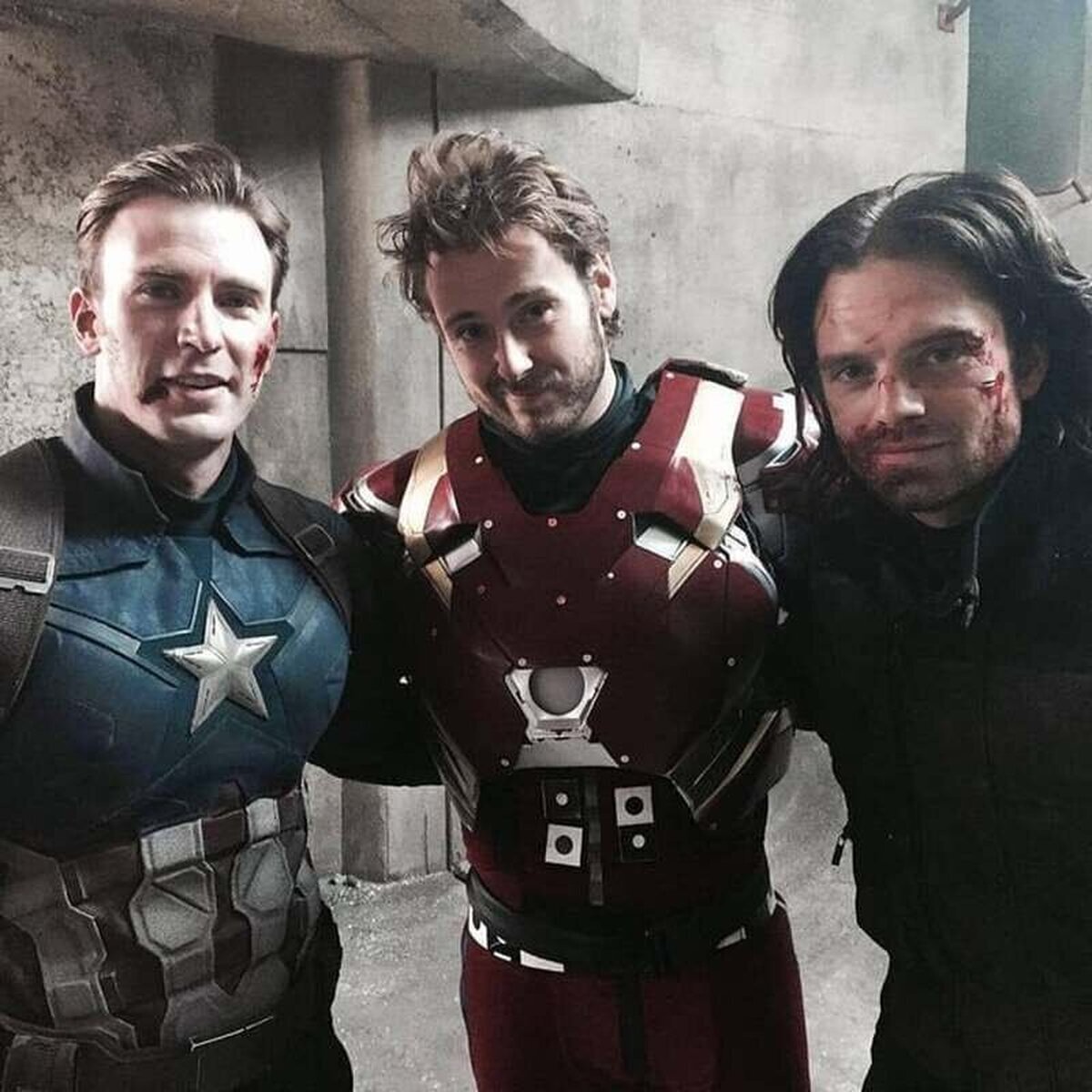 ¿Soy yo o el doble de Iron Man es Chris Evans con barba?