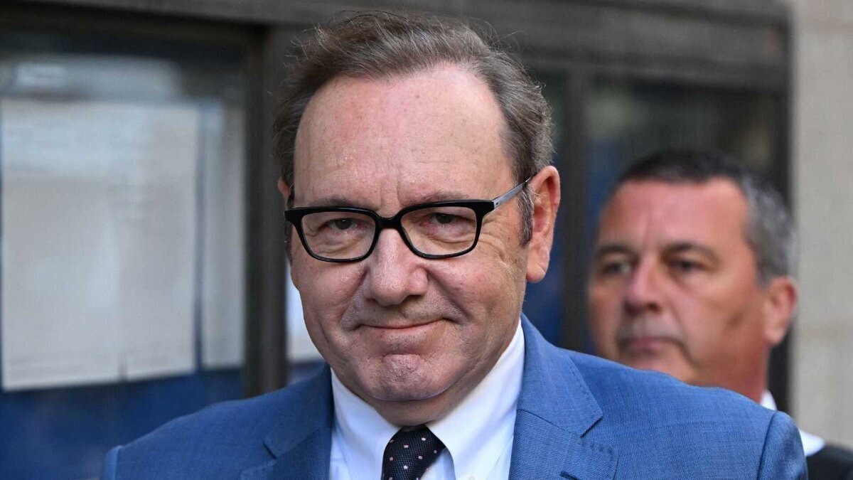 Kevin Spacey absuelto de los 9 cargos de agresión sexual por los que había sido acusado en Londres. ¿Qué opinión tienes?