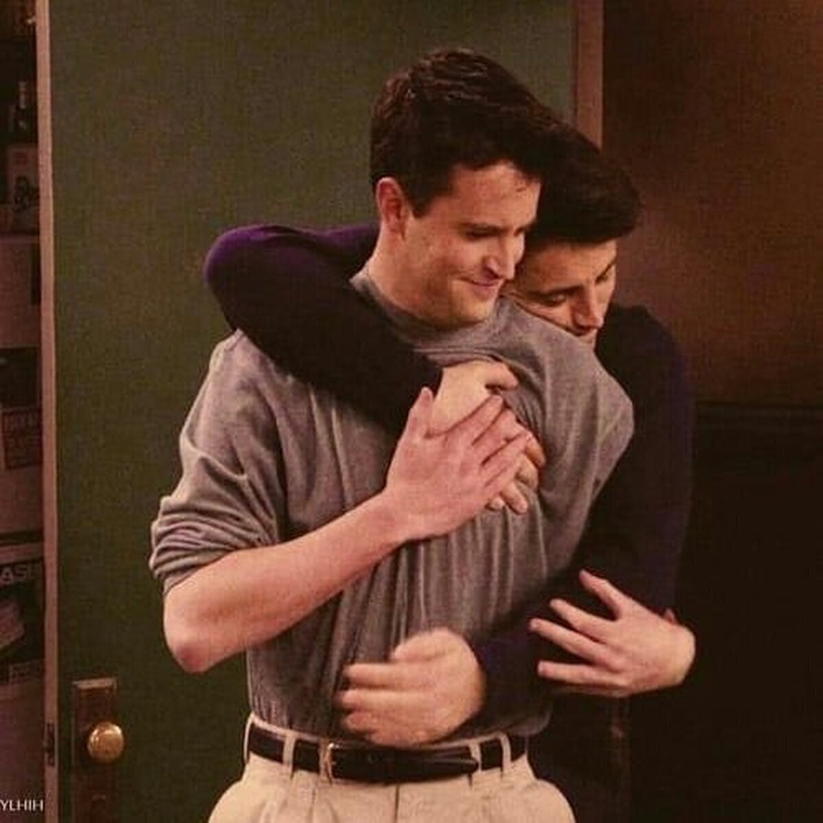 Durante el transcurso de la serie “Friends”, Joey llega a deberle a Chandler 114.260 dólares. El valor de la auténtica amistad.