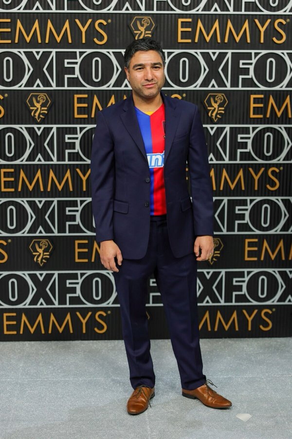 Nick Mohammed fue el mejor vestido en los Emmy