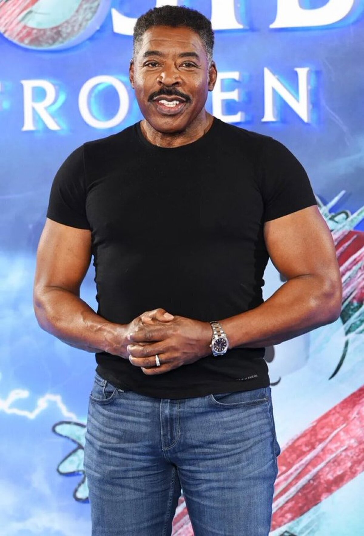 Así está Ernie Hudson con 78 años y tú con calambres cuando te levantas por la mañana.