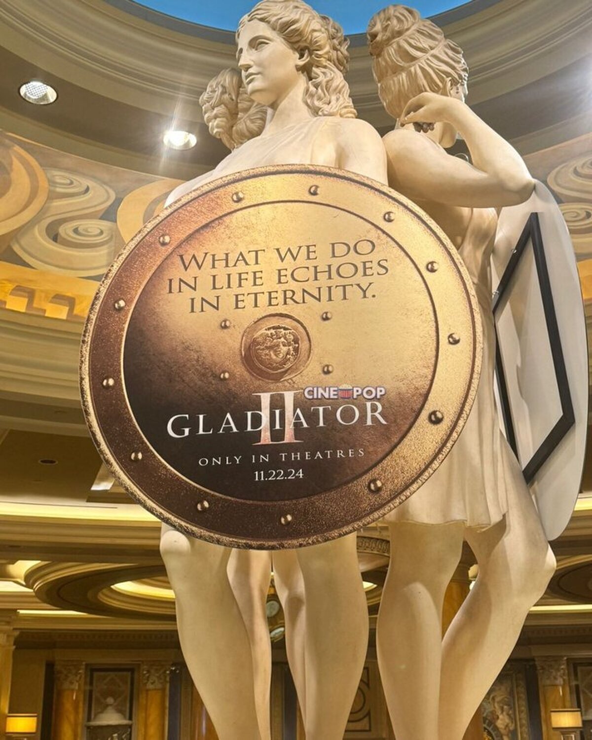 Ayer se reveló el primer logo oficial de Gladiator 2, la próxima película de #RidleyScott que llegará a cines el próximo 22 de noviembre