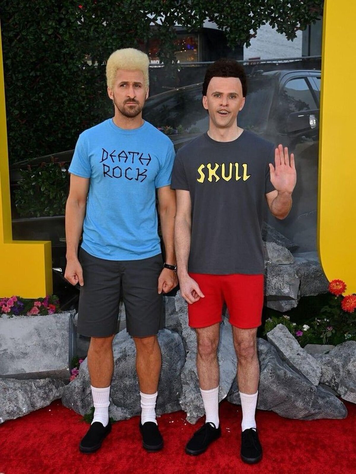 Ryan Gosling y Mikey Day en la premiere de “El especialista” como Beavis y Butthead.