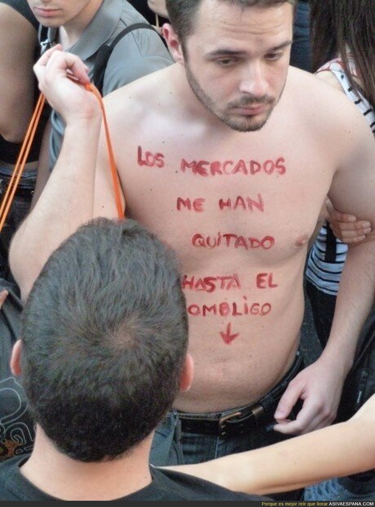 DA GRACIAS - que sólo ha sido el ombligo