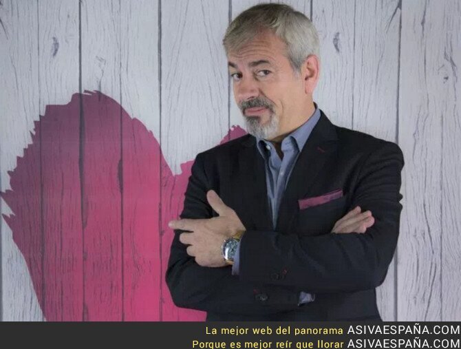 64690 - Se desvela el secreto de la voz en OFF de First Dates, y seguramente ya lo conocías