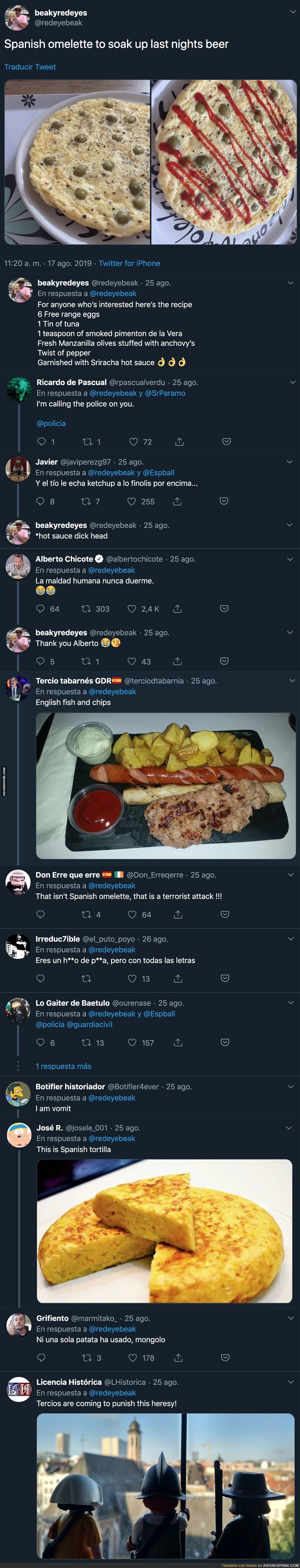 Este inglés cocina una 'tortilla española' con ingredientes muy raros y toda España salta a responderle en Twitter