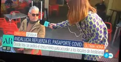 Este se&ntilde;or le mete una respuesta a la periodista de Telecinco tras hablar sobre el pasaporte COVID que la deja totalmente descuadrada