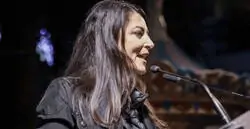 VOX hace el rid&iacute;culo neg&aacute;ndole una ovaci&oacute;n a Julio Anguita