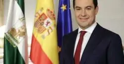 El lamentable estilo de Juanma Moreno con los periodistas