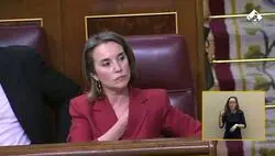 El rid&iacute;culo de Cuca Gamarra en el Congreso es infinito
