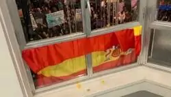 Que no quede en el olvido este rid&iacute;culo de VOX en la manifestaci&oacute;n del 8M