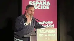 Abascal llama a las ministras de Podemos "perturbadas" y "corruptoras de menores". Tambi&eacute;n a educadores