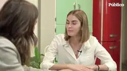 Las risas de Irene Montero cuando le piden una paguita en la cara