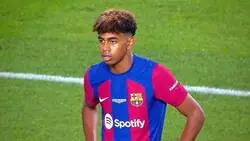 El padre del canterano Lamine Yamal la l&iacute;a contra VOX