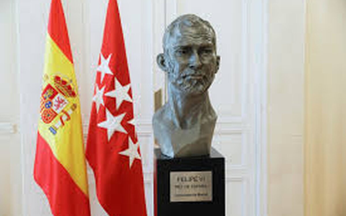 Un gasto modesto para un busto del Rey
