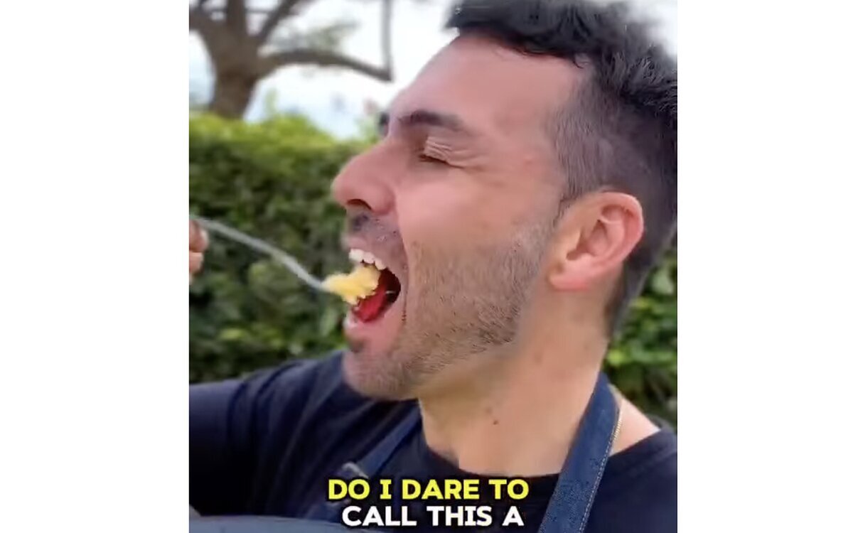 Hay suelto un sujeto que hace una paella de desayuno con Bifrutas