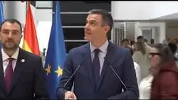 Un hombre le grita a Pedro S&aacute;nchez: &ldquo;por 7 votos tiene el culo roto&rdquo; en un hospital de Asturias
