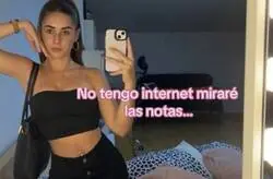 Esta chica hace el ranking en unas notas de lo que mide el pene de sus l&iacute;os y lo comparte con todos