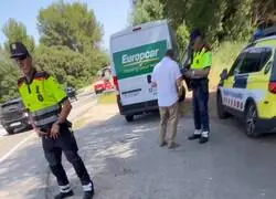 Los Mossos piden a un conductor que firme la multa que les est&aacute;n poniendo y pasa esto