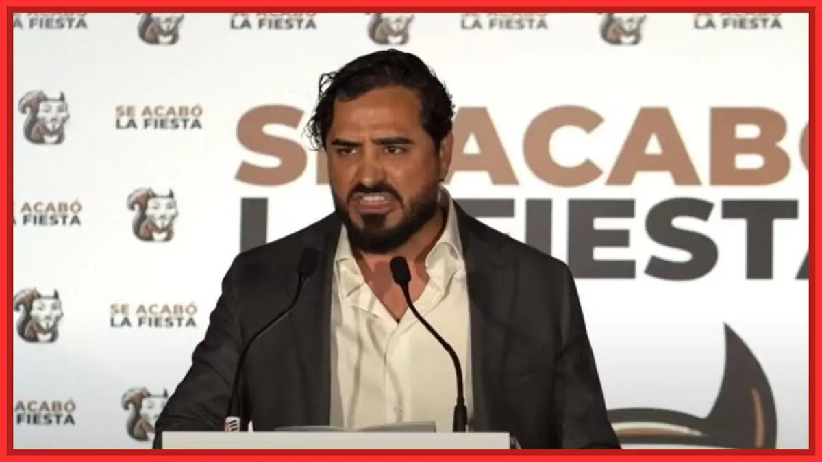 Alvise Pérez se intenta reír de la gente (sale mal)