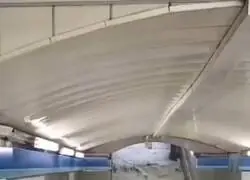 Gestionando la derecha en plena inundaci&oacute;n del metro...