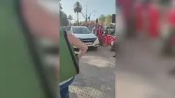 Los Mossos sospechan que Puigdemont podr&iacute;a haber huido en el maletero del Honda blanco: el veh&iacute;culo llevaba una rueda en el asiento del copiloto