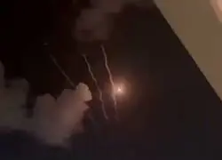 M&aacute;s de 400 misiles hipers&oacute;nicos fueron lanzados por Ir&aacute;n contra las bases militares sionistas en territorio ocupado de Palestina, en el mayor bombardeo sobre el apartheid de toda su historia