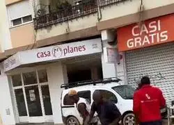 As&iacute; ayudan los inmigrantes en la tragedia de la DANA