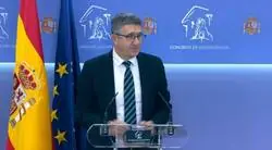 Vito Quiles le pregunta a Patxi L&oacute;pez si le parece responsable destinar 400 millones a otros pa&iacute;ses mientras los valencianos no han recibido las ayudas por la DANA