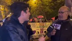 Que poquito ha faltado para que Vito Quiles se coma el micr&oacute;fono