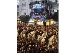 Pol&eacute;mica por el himno de Espa&ntilde;a en plena Cabalgata de Reyes Magos en Sevilla