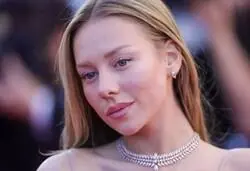 Ester Exp&oacute;sito critica el rechazo de los j&oacute;venes hacia el feminismo:

&ldquo;Me frustra mucho ver gente joven con pensamientos retr&oacute;grados y mis&oacute;ginos. Est&aacute;n poniendo rechazo y resistencia al feminismo por desconocimiento&rdquo;.