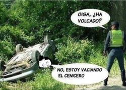 Enlace a Un agente saliendo de dudas