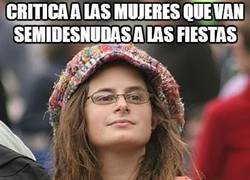 Enlace a Critica a las mujeres que van semidesnudas a las fiestas