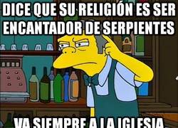 Enlace a Moe y su confusa religión