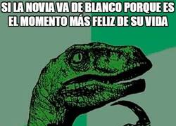 Enlace a El color de los vestidos y trajes de los novios tiene un cierto sentido